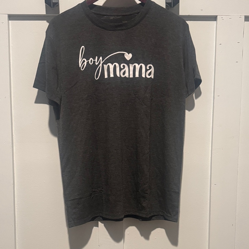 Source Unknown Dark Grey 'Boy Mama' Tee-Size L NWOT
